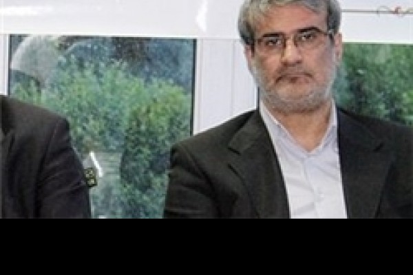 بلاتکلیفی بازیکنان نفت ظلم در حق آنهاست/ انحلال باشگاه نفت را تأیید نمی‌کنم
