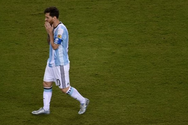 مسی از تیم ملی خداحافظی کرد