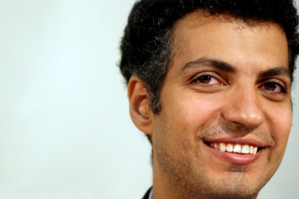 «عادل فردوسی‌پور» تذکر گرفت/ دخالت‌های پیاپی مجری فوتبالی در موضوعات غیرمرتبط