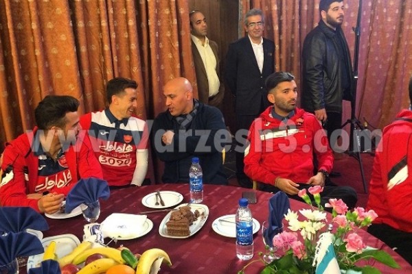  بگو بخند منصوریان با بازیکنان پرسپولیس
