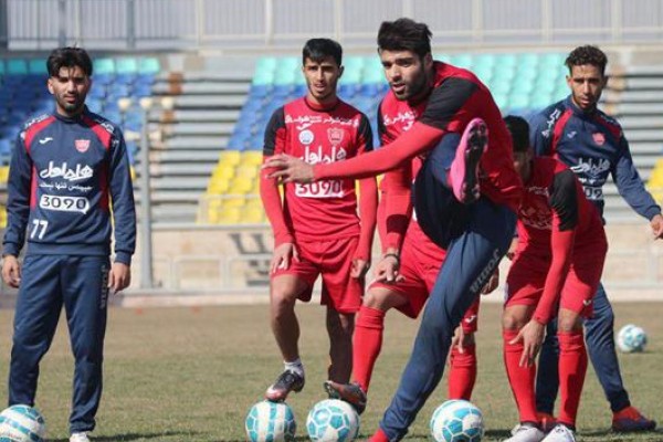  با رحمتی بدجوری کری دارم