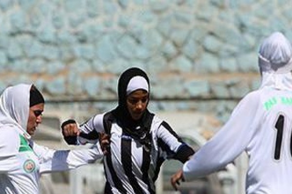  باخت استقلال مقابل صدرنشین 