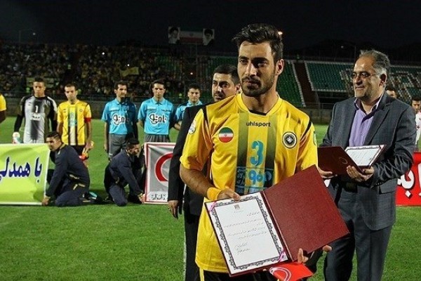 خلیل زاده بازی پرسپولیس را از دست داد