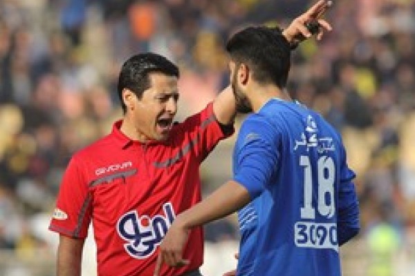 تاثیر فشارهای عمومی بر پذیرش اشتباه فغانی