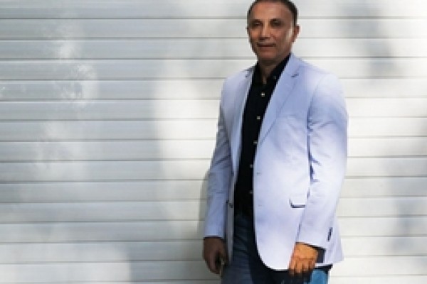 حمید درخشان در راه دکتر شدن