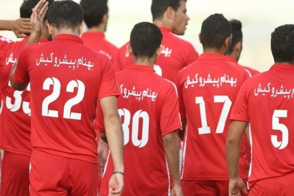  نامه بازیکنان و مربیان نفت به تاج