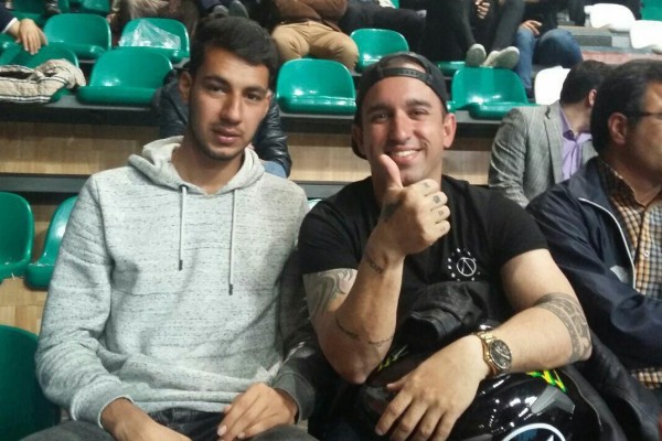 حضور سپاهانی‌ها در دیدار گیتی پسند