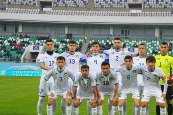  توقف بنیادکار پیش از دیدار با ذوب‌آهن 