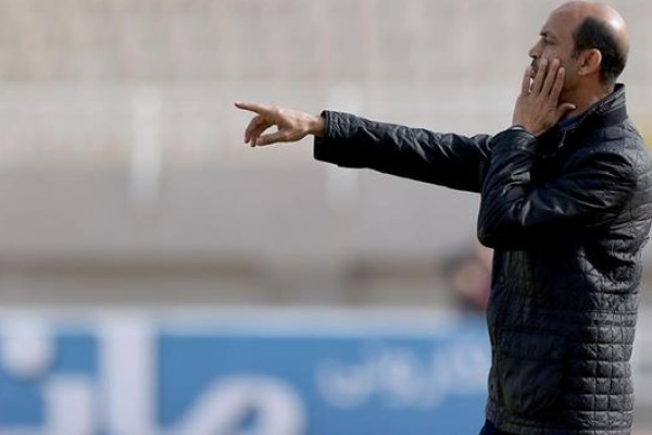 سال 95 اولین سال سرمربی گری ام در لیگ برتر بود اما مادرم را از دست دادم