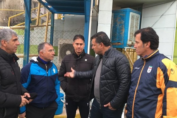دایى:فقط وعده دروغ شنیدیم