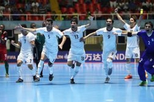 گلایه کاپیتان تیم ملی فوتسال از مسئولان