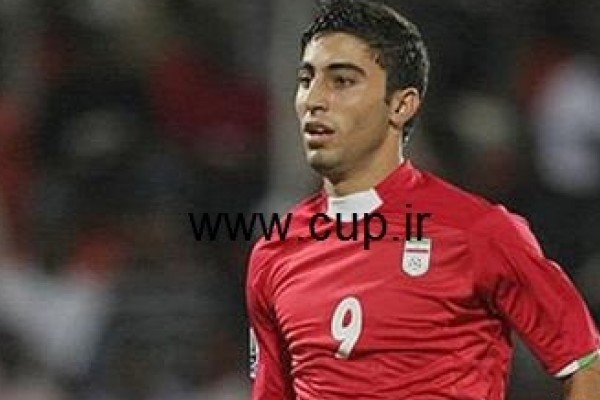 مهاجم آبی پوشان و دو بار آقای گلی با تیم ملی