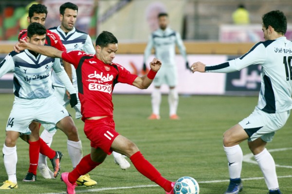  پرسپولیس 2 - پیکان 0؛ برد سرخ ها با گل‌های تماشایی 