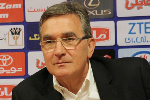  برانکو: باشگاه پیگیر مشکل مالیاتی ام است/ الوحده علی کریمی را در اختیار دارد