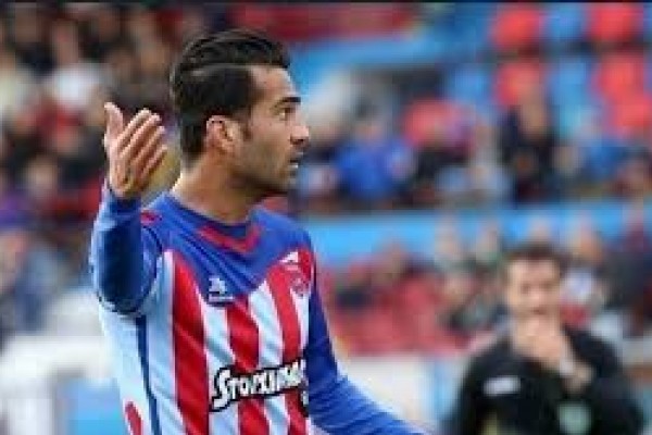  مسعود شجاعی در تیم منتخب لیگ یونان