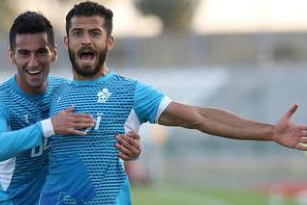  خرید جدید پرسپولیس از سرمربی تیم قبلی خود رخصت گرفت