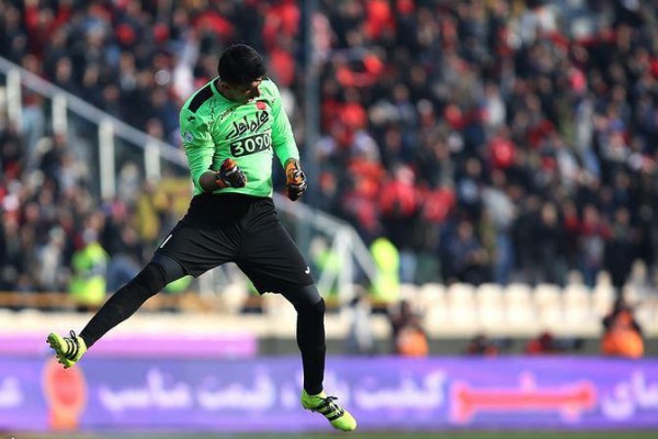  بیرانوند: می‌مانم و با پرسپولیس قهرمان آسیا می‌شوم 