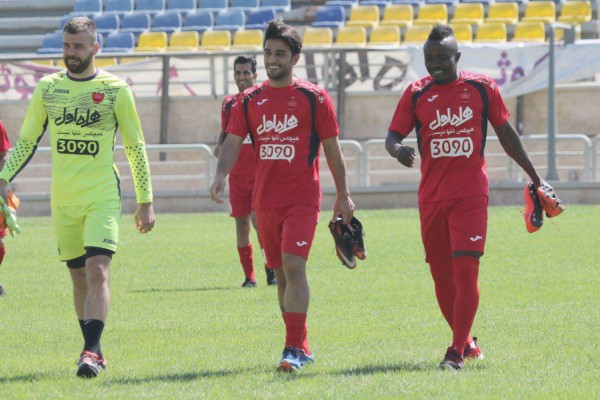 آسمان پرسپولیس پرستاره شد