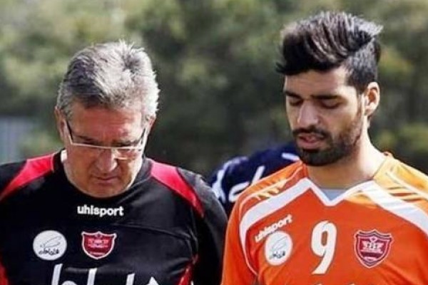 عکس/ وکیل طارمی مقصد آقای گل را مشخص کرد