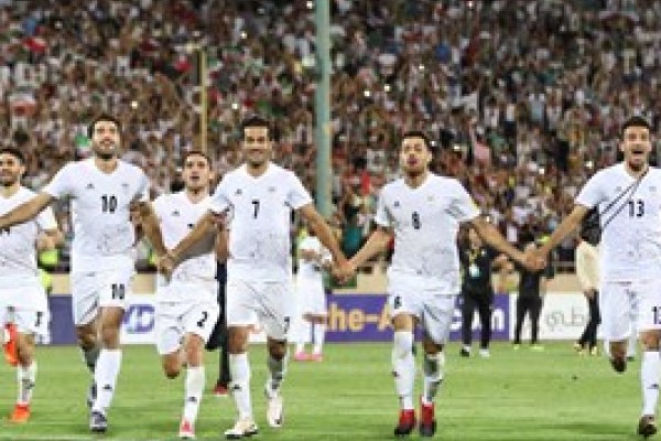  کارت زرد فوتبالی مجلس به دولت