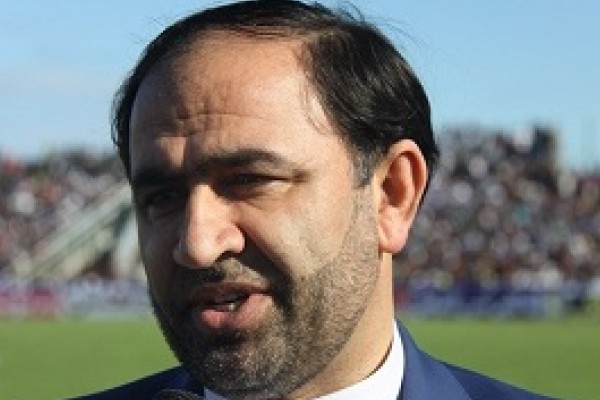  حسن زاده:استقلال و پرسپولیس ما را تهدید می کنند/ وزن اجتماعی پرونده آبی ها سنگین است