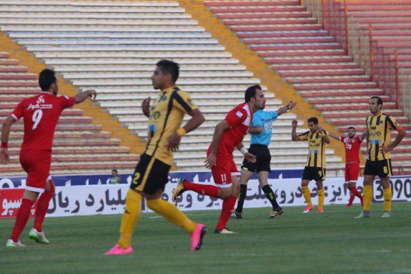  پدیده 4 - سپاهان 0؛ عجیب و غریب از ثامن! 