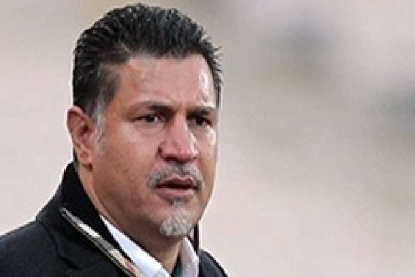  علی دایی با 2 فقره چک به سازمان لیگ رفت