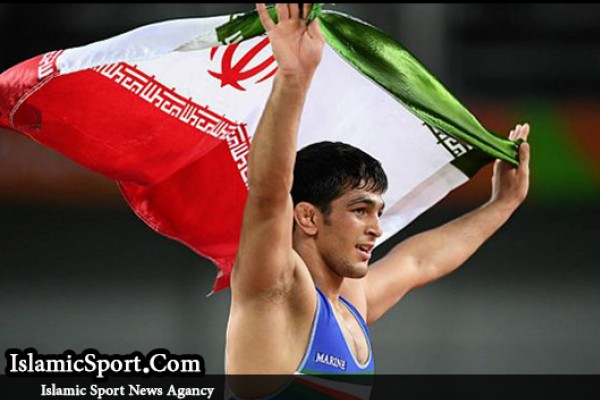هدفم در مسابقات جهانی، نمایش کشتی ایرانی بود/ دعای مردم نبود، مدال طلا را کسب نمی کردم 