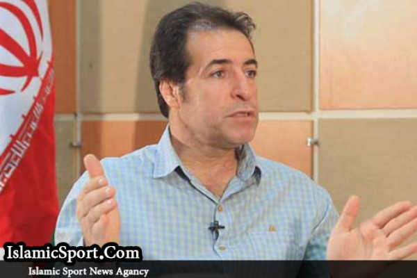 افتخاری باید از منصوریان حمایت کند/ سوریه حریفی خطرناک است