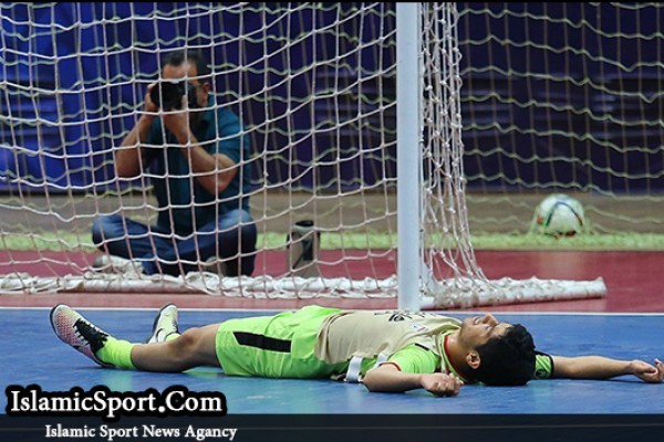  شاهکار فدراسیون فوتبال و کمیته فوتسال/ یک سکه، پاداش برترین‌های سال ۹۵! 