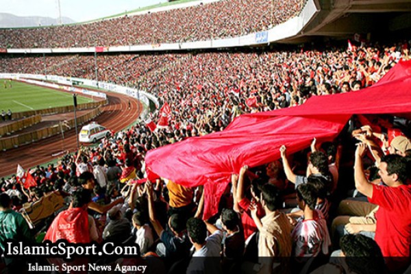 پایان دربی 85/پیروزی پرسپولیس/سکوهای ناآرام/گلزنی علی علیپور