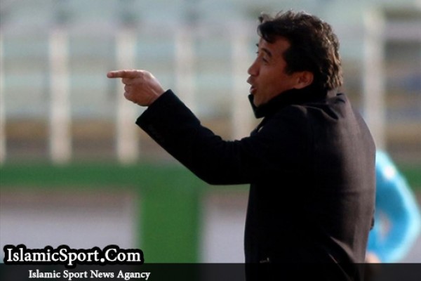 عزیزی: پرسپولیس مدعی اول قهرمانی است/ جنس استقلالی‌ها جور نیست 