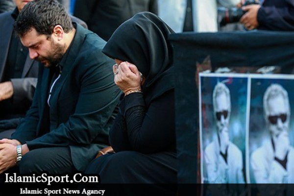 «منصور» یک عمر از استقلال طلبکار بود، اما 380 میلیون او را هنوز نداده‌اند/شاید بازیکنان جدید پورحیدری را نمی‌شناسند!