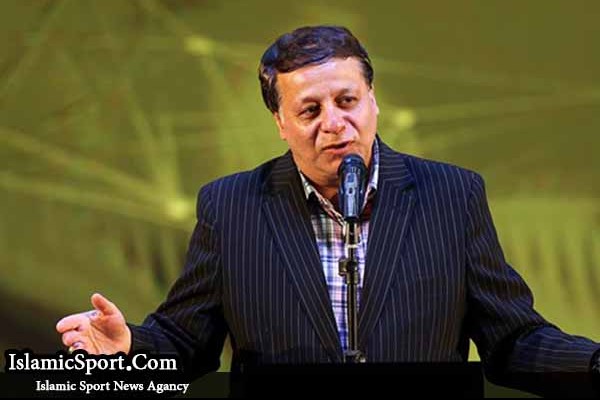 ساکت: برای جلوگیری از کپی‌ برداری رونمایی از پیراهن‌های تیم ملی انجام نشده است/۱۰ بهمن پیراهن تیم ملی به فیفا ارایه می‌شود