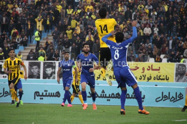 علی کریمی، رهبر خط هافبک سپاهان