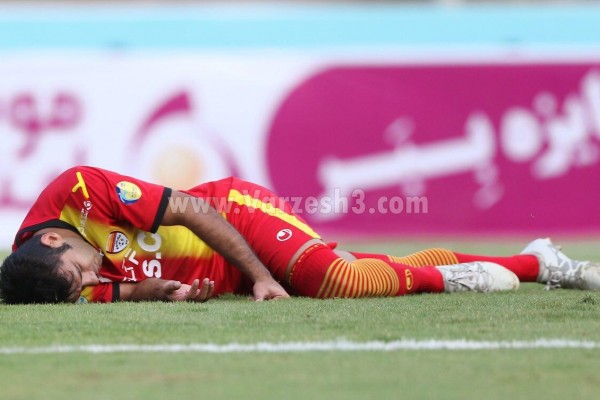 خطر از بیخ گوش مدافع فولاد گذشت