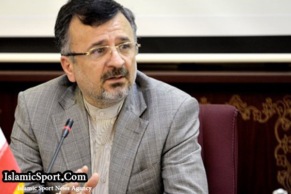 داورزنی: درباره وضعیت پرسپولیس و استقلال از وزیر بپرسید/ نباید وارد بازی‌هایی شد که به شان ورزش توهین شود