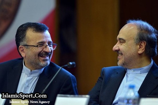  واکنش معاون وزیر به حضور بانوان در ورزشگاه با چهره مردانه