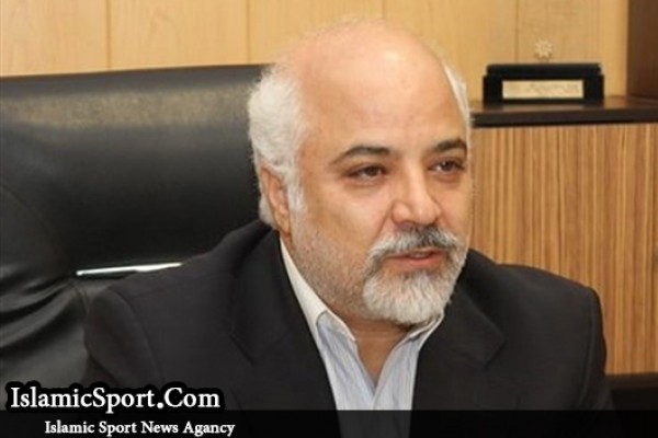 نمی‌توانیم طارمی را به‌زور نگه داریم؛ او را می‌فروشیم تا باشگاه سود ببرد 