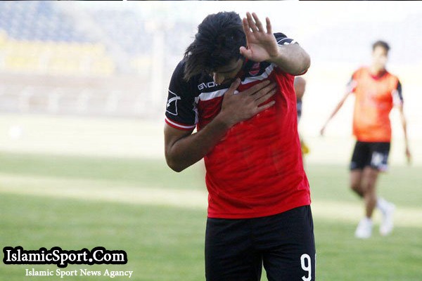 جدایی مهدی طارمی از پرسپولیس قطعی شد/ هیات مدیره OK داد!