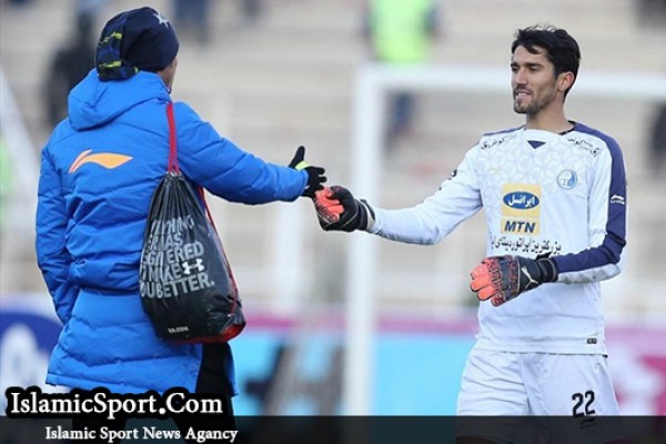  واکنش مربی استقلال به شایعه قهر رحمتی و حسینی 