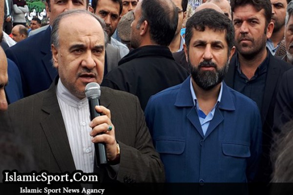 وزیر ورزش و جوانان : در ۲۰ سال گذشته پرسپولیس و استقلال تشکیلات نابسامانی داشتند