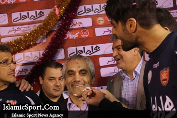 مثلث طارمی، طاهری و پرسپولیس؛ پیچیده‌ترین معادله‌/ نامه‌های پُر از ابهام حتی با سربرگ فیفا!