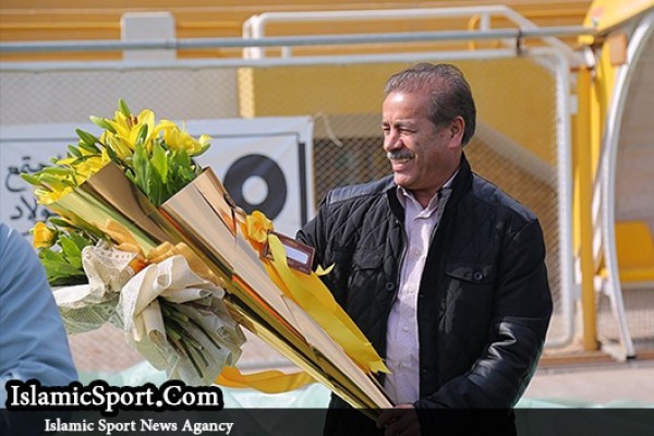 سپاهان مثل استقلال و پرسپولیس «شیر خفته» است/ قطعاً «محرم» باید به ما کمک کند 