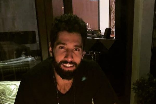 محمد موسویِ شاد و خندان