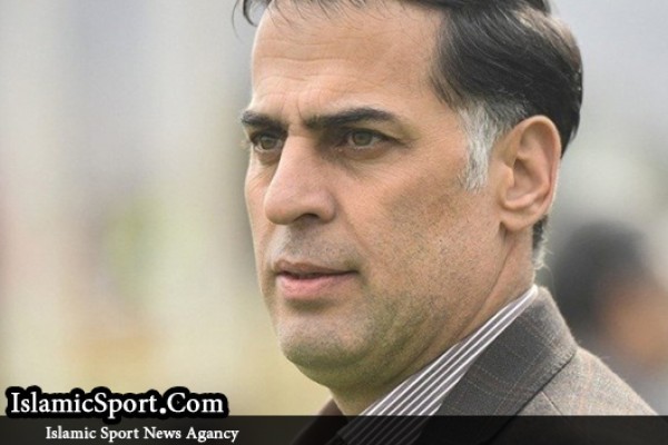 آذری: چوب اصفهانی بودن‌مان را می‌خوریم,کاش ماهم تهرانی بودیم/ بی‌جنبه بودن برخی بازیکنان به تیم ضربه می‌زند/ هنوز برای ناامیدی زود است 