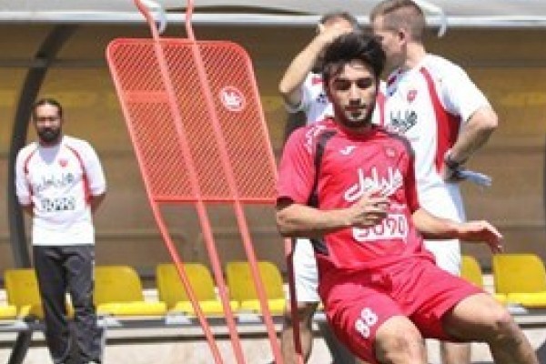 عکس/ خودروی جدید و عجیب بازیکن پرسپولیس