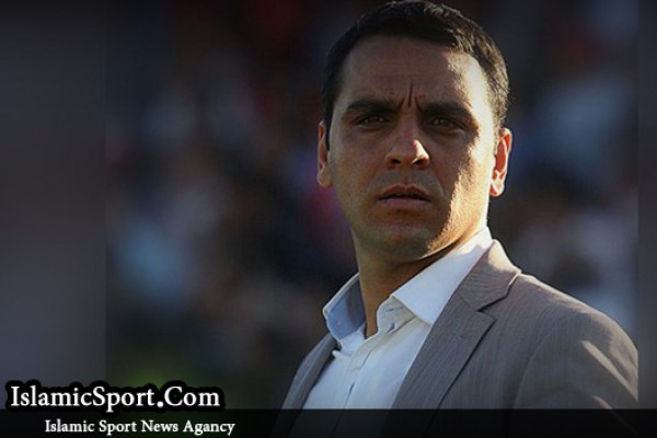 فتاحی: مدیرعامل استقلال می‌تواند سکوی بیشتری هم به پرسپولیس بدهد