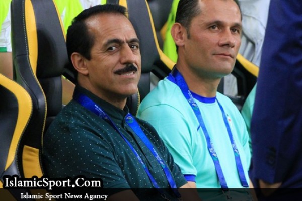 هیچ‌کدام از کارشناسان واقعی از عملکرد تیم فوتبال نوجوانان تحلیل منفی نداشتند/ فدراسیون مایل باشد، می‌مانم