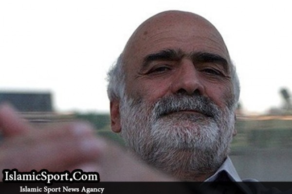 کربکندی: همه فوتبال ما گوش به فرمان کی‌روش هستند/ لیگ تکه ‌پاره برگزار می‌شود